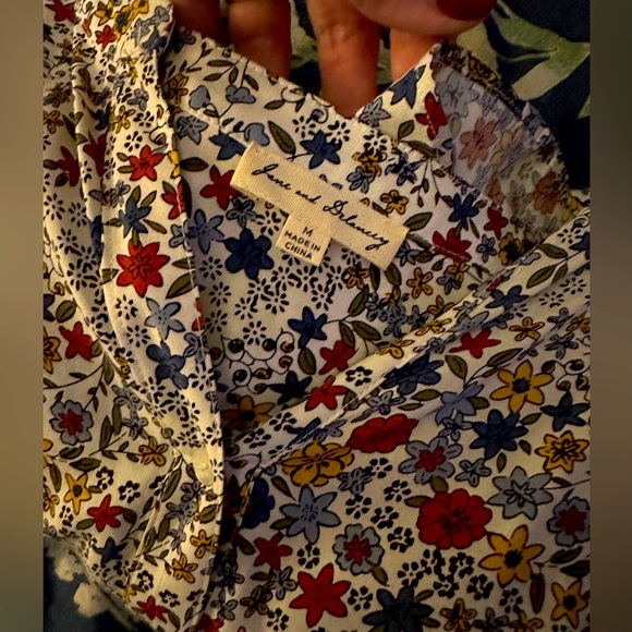 Spring Floral Top - Picture 3 of 3